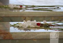 گزارش تصویری مراسم غبار روبی مزار شهدا